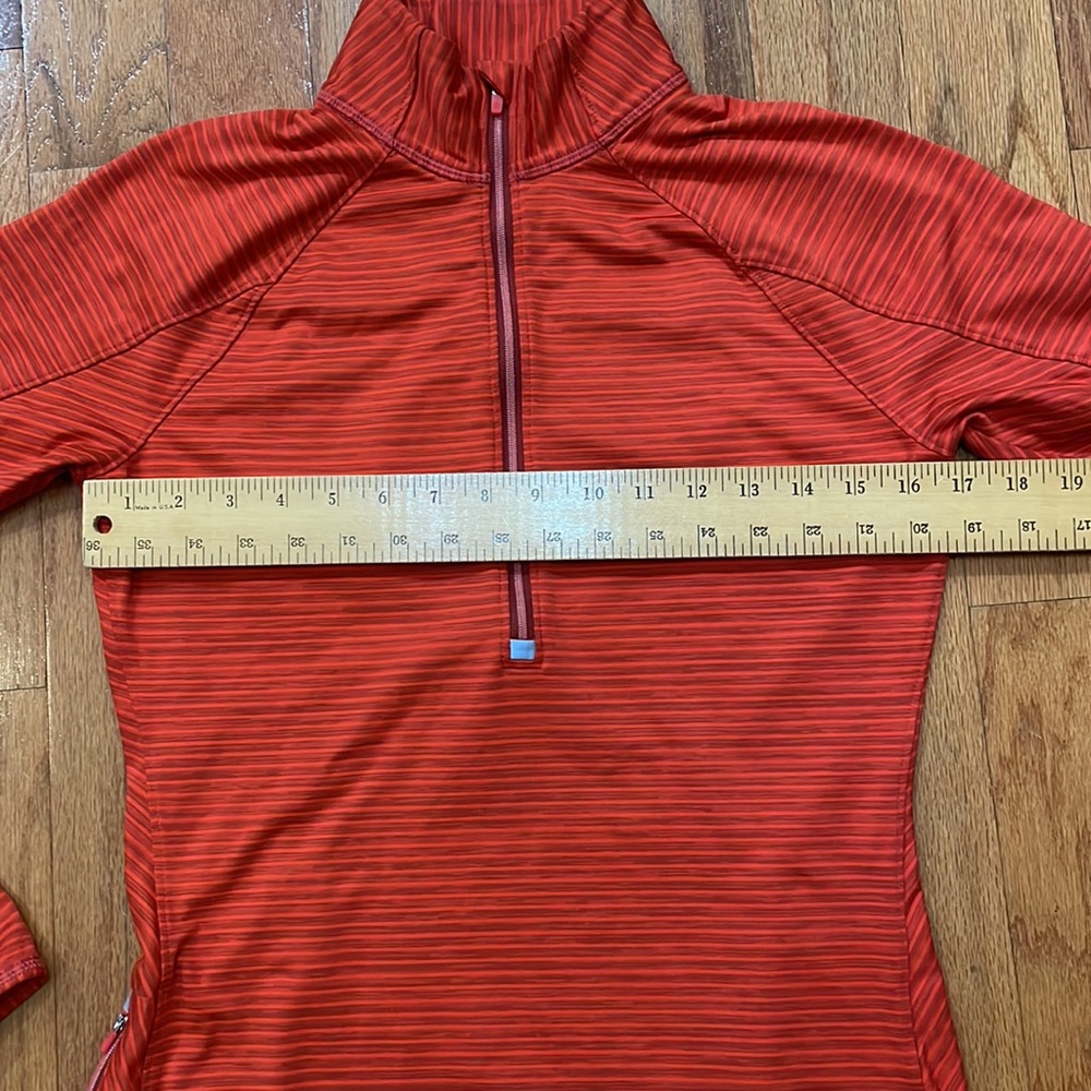 Athleta Size Medium Long Sleeve Women’s Top 3/4 zip Pocket Thumb Holes - Picture 4 of 15